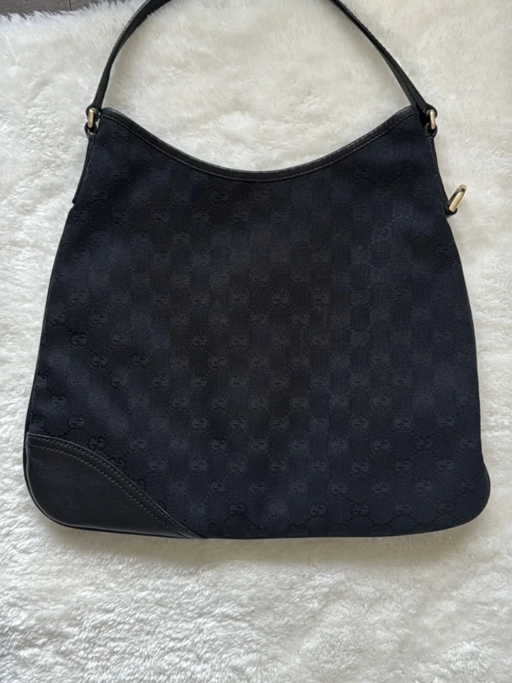 Gucci Medium Britt Hobo Shoulder Bag Black Monogrammed Canvas Gold Tone Hardware - Picture 3 of 11